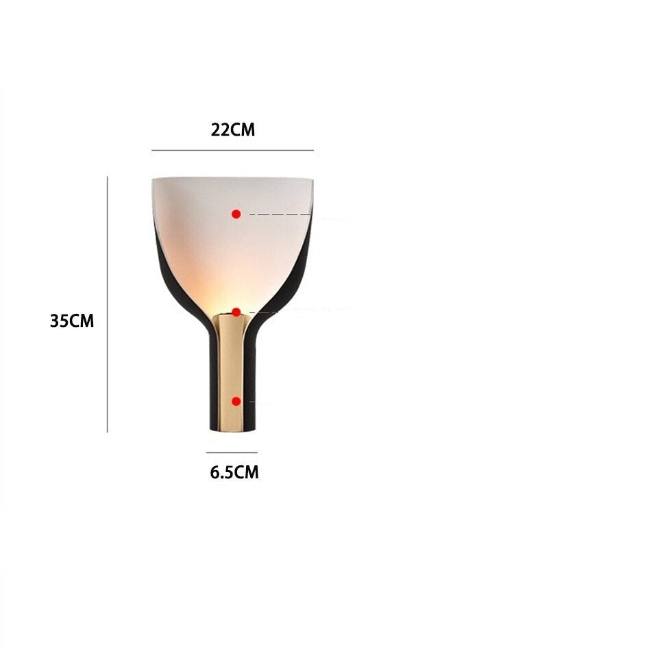 Lampe de table LED Carrie Half Funnel