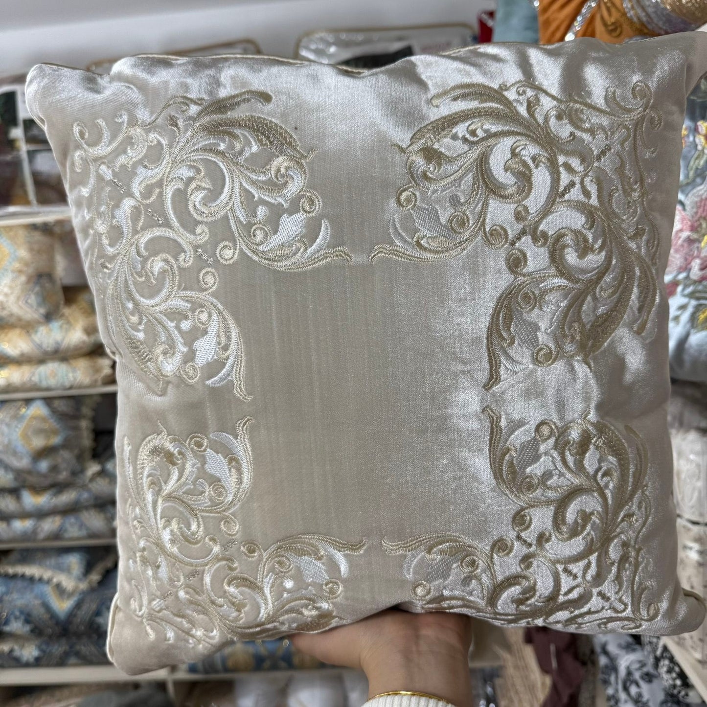 Baroque Embroidered Velvet Pillow Case