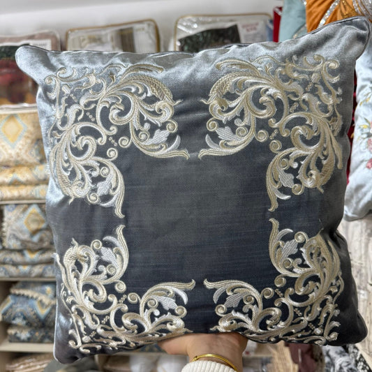 Baroque Embroidered Velvet Pillow Case