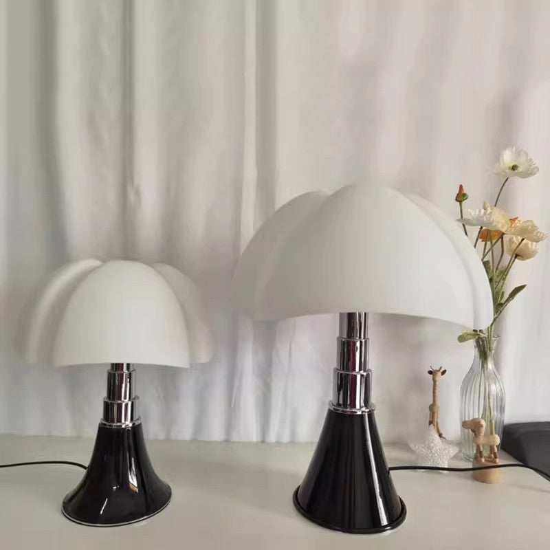Retro Bat Wing Petal Table Lamp