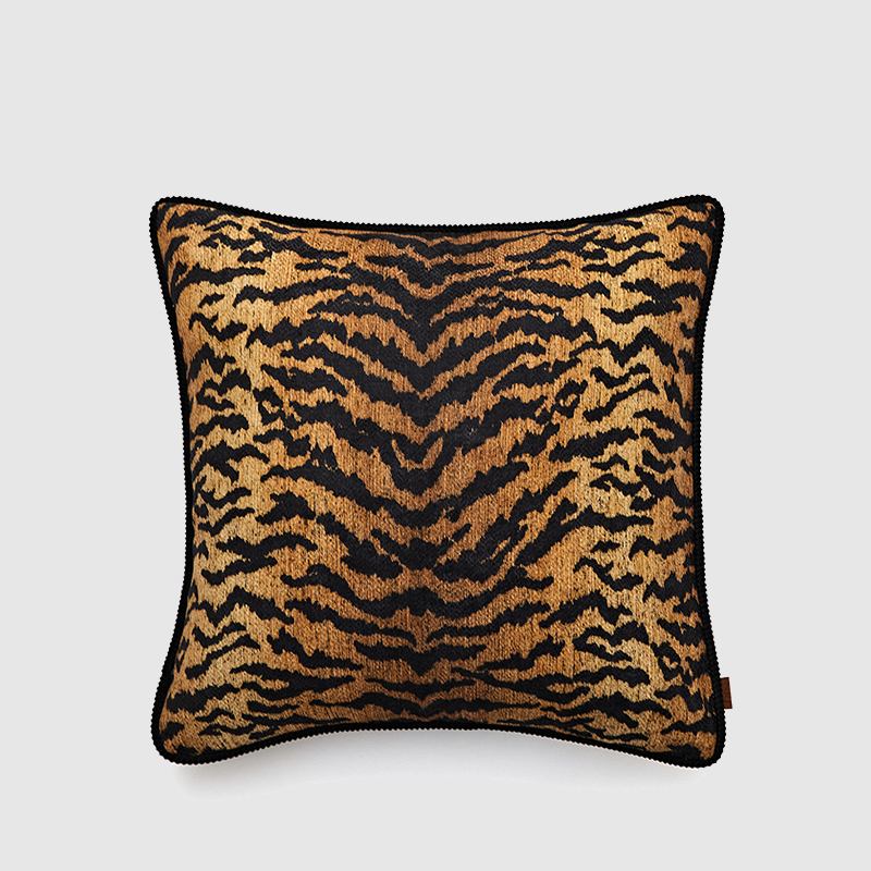 Retro Beautiful Tiger Skin Pillow Cases