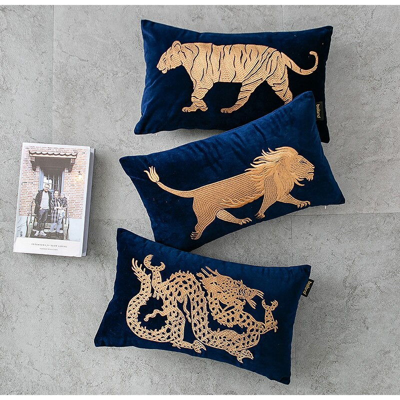 Strong Lion 3D Bronzing Embroidery Decorative Pillow Case