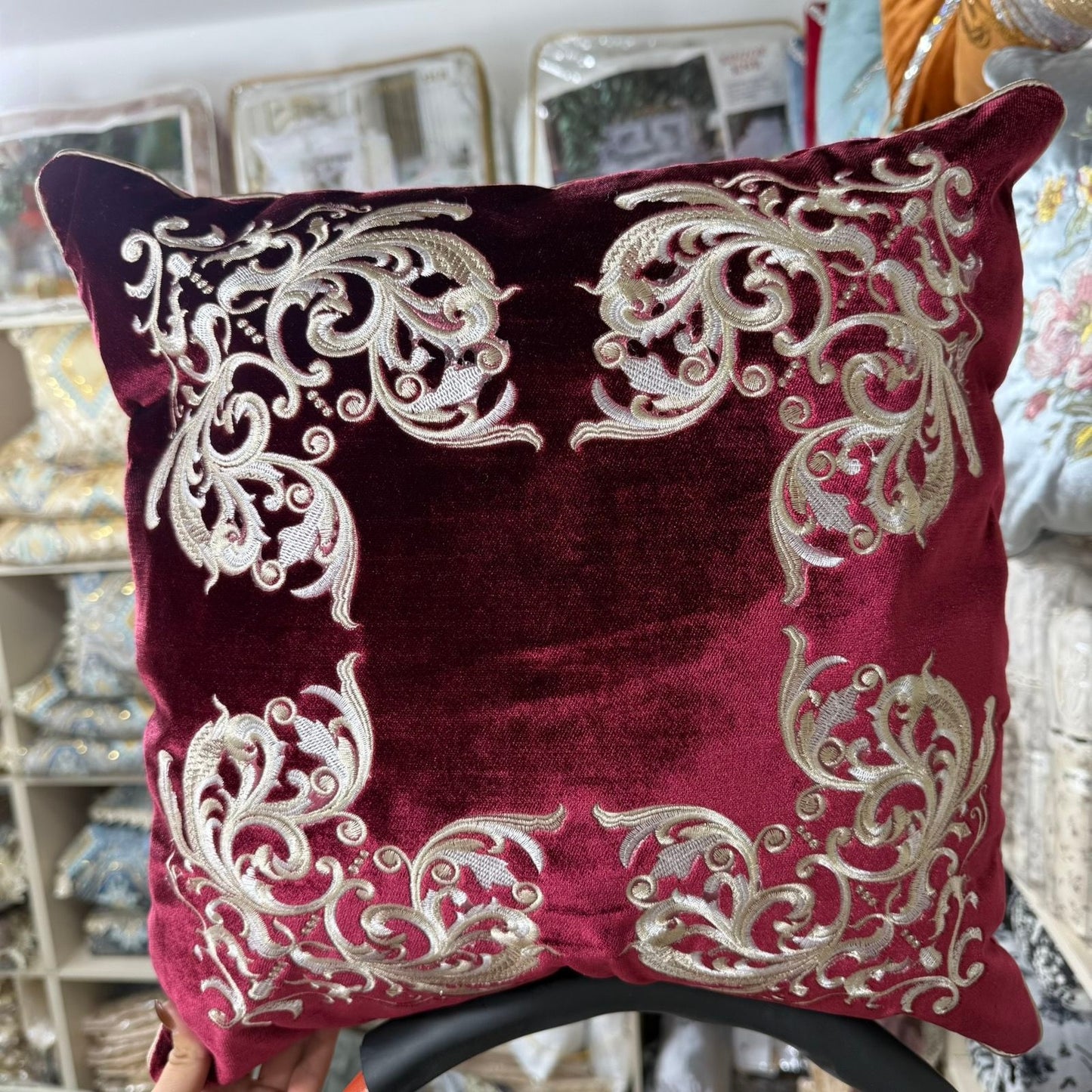 Baroque Embroidered Velvet Pillow Case