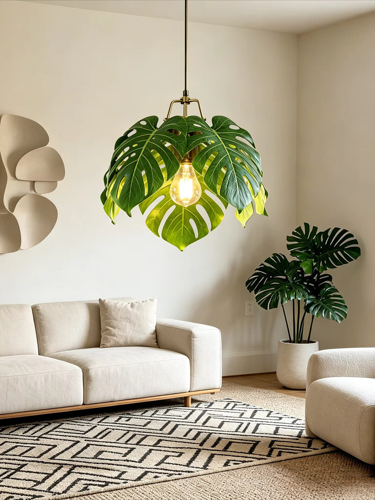 Palmera Monstera Leaf Resin Pendant Light