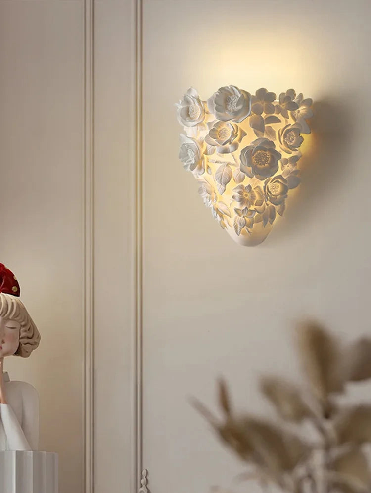 Jardin Floral Relief LED Wall Sconce