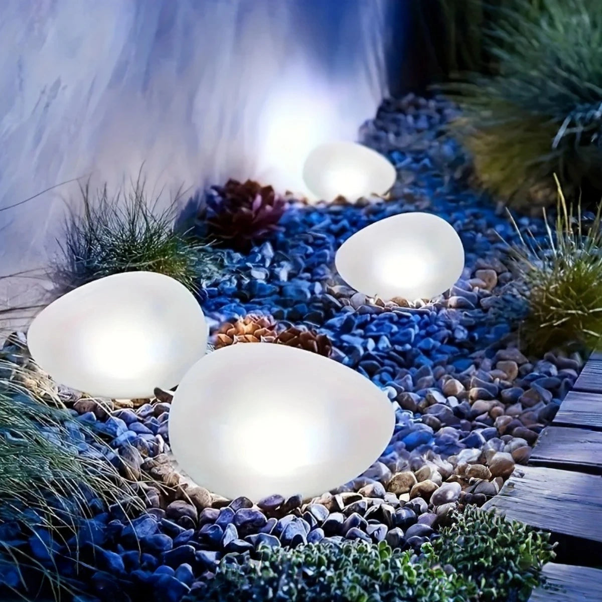 Solar Decorative Stone Garden Light