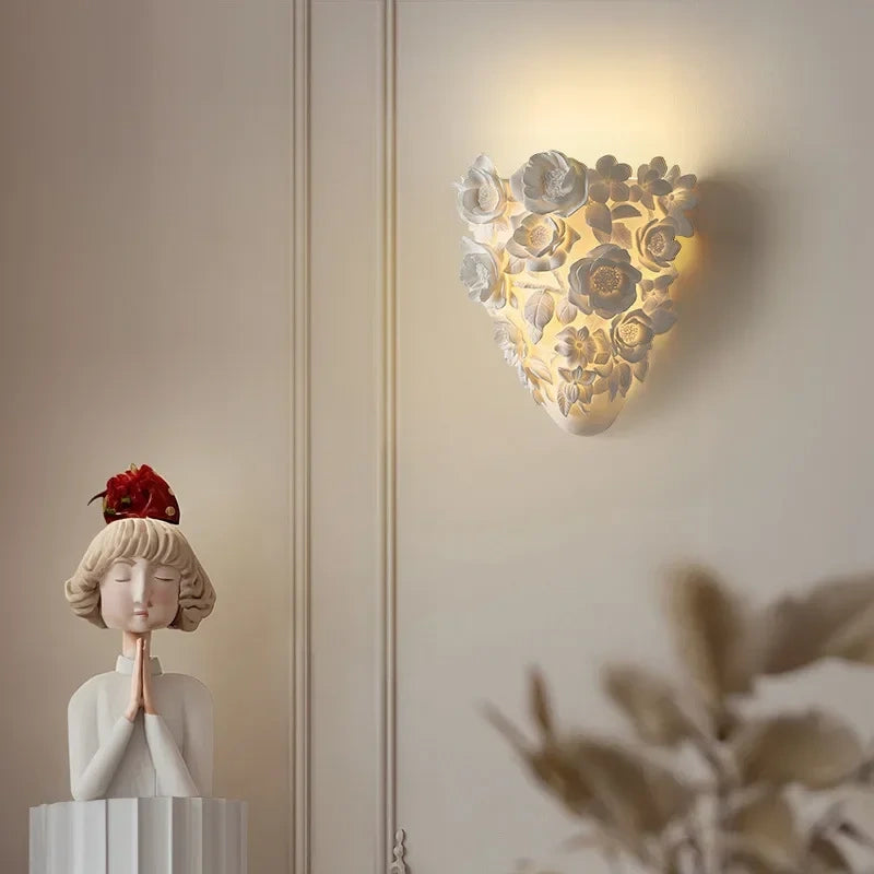 Jardin Floral Relief LED Wall Sconce