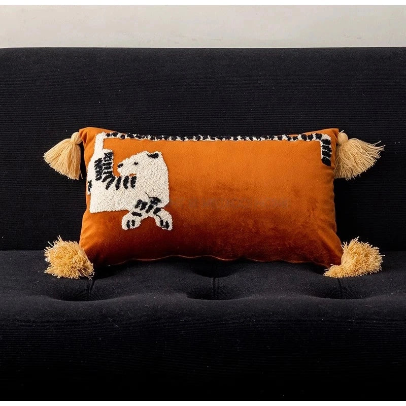 Boho Tufted Animal Lumbar Pillow Case With Tassels