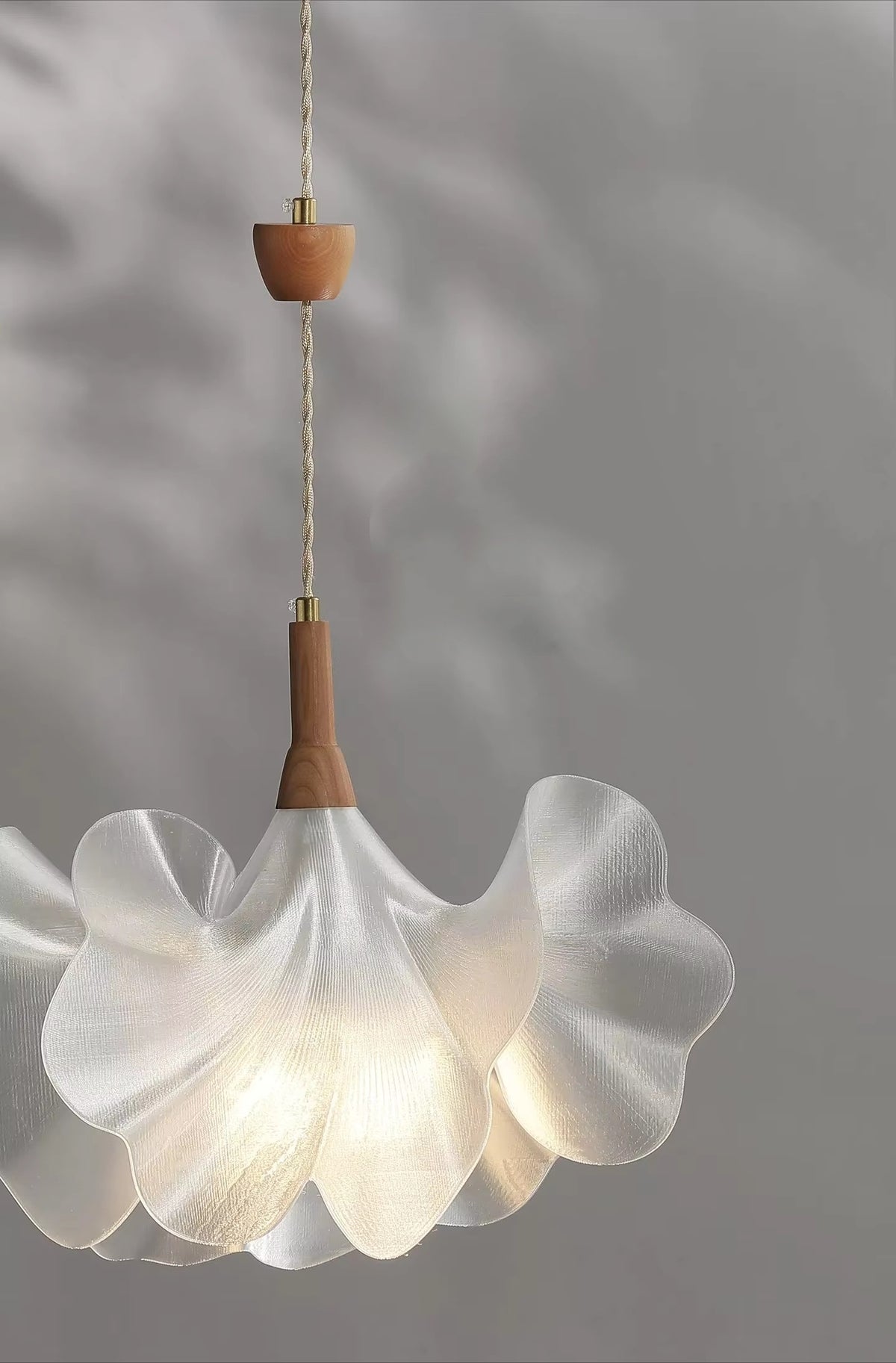Evania Floral Pendant Light
