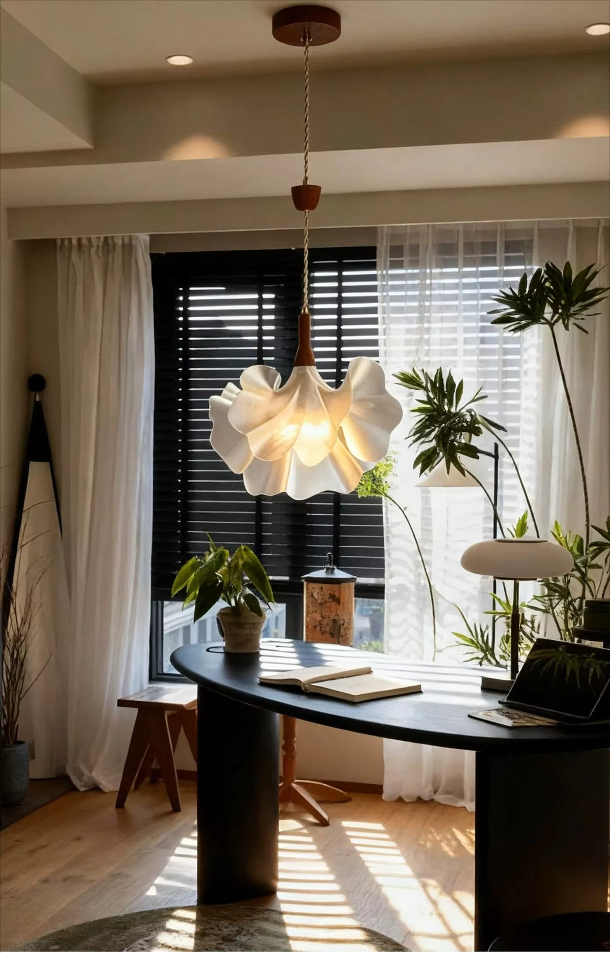 Evania Floral Pendant Light