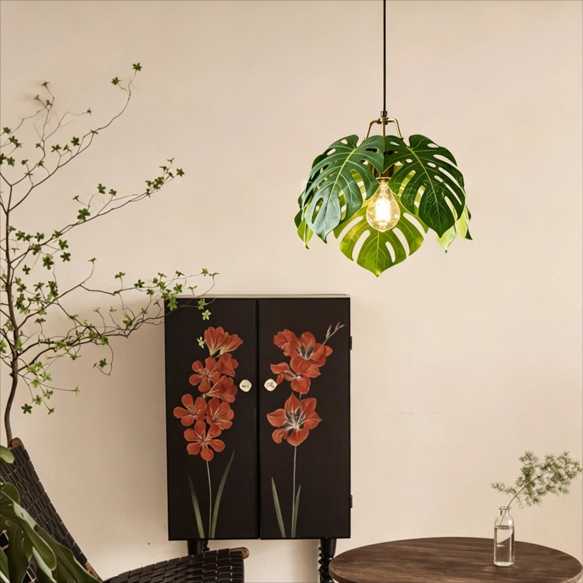 Palmera Monstera Leaf Resin Pendant Light