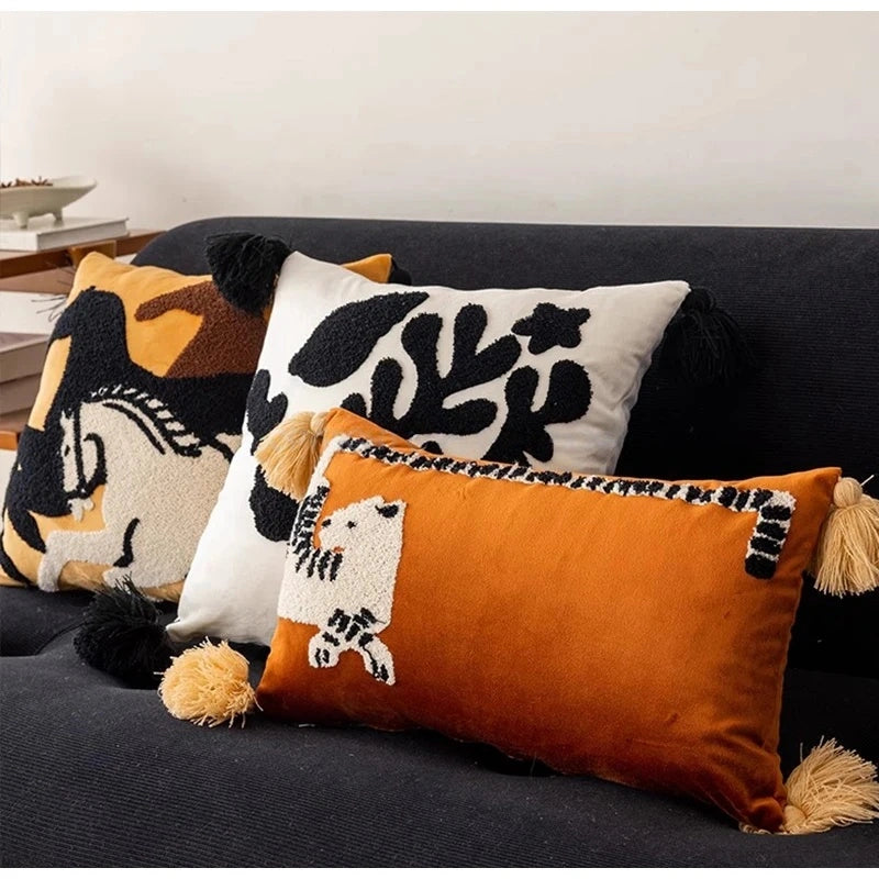 Boho Tufted Animal Lumbar Pillow Case With Tassels
