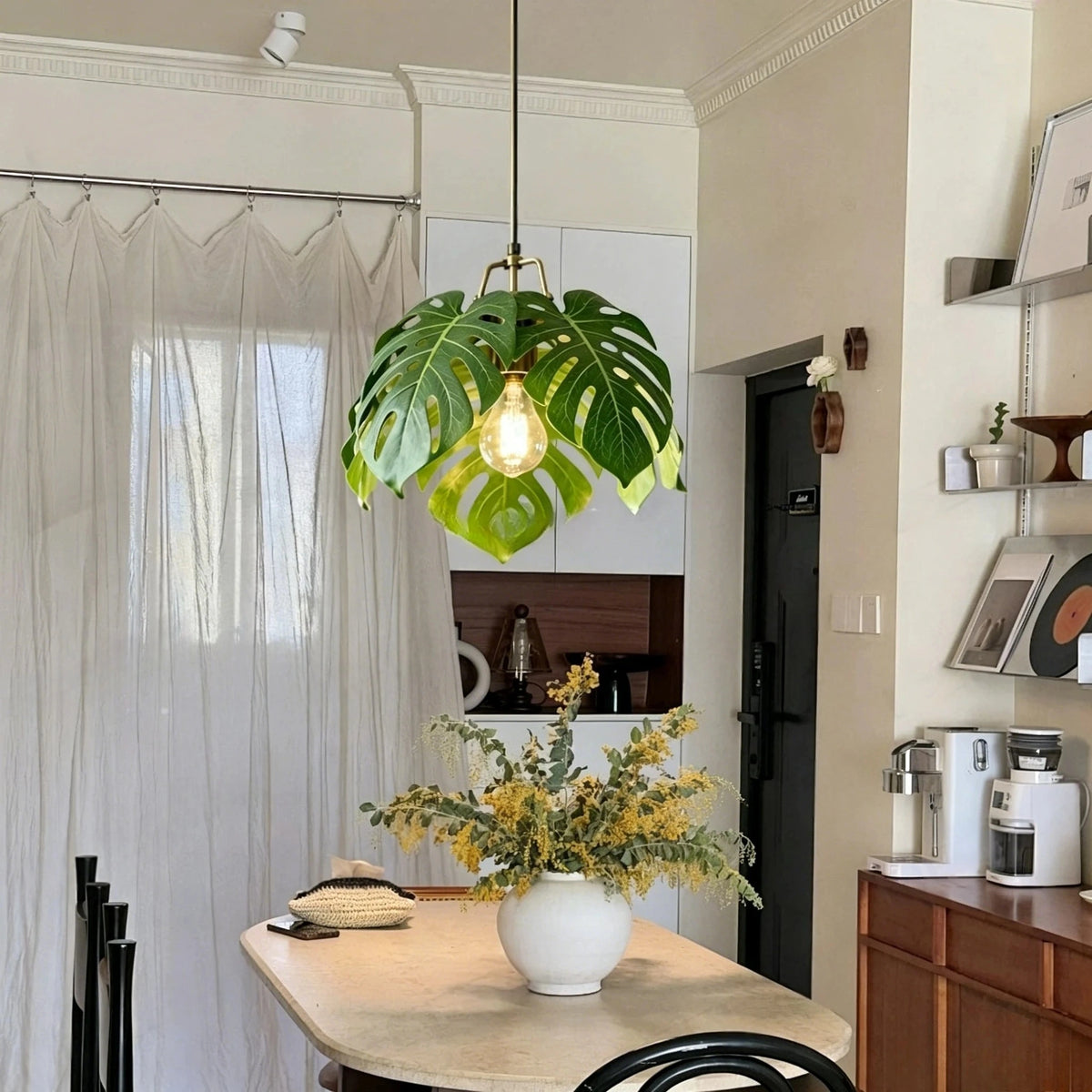 Palmera Monstera Leaf Resin Pendant Light