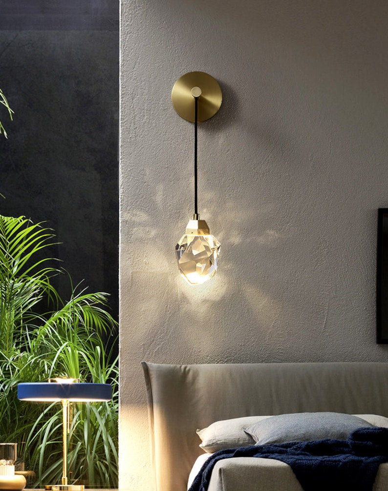 Gizmo Crystal Wall Lamp