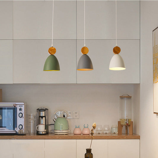 Îlot de cuisine en bois lumineux