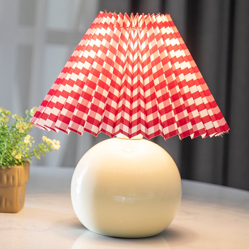 Nordic Ceramic Pleated Table Lamp